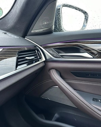 BMW Seria 5 cena 225000 przebieg: 21200, rok produkcji 2021 z Gostyń małe 781